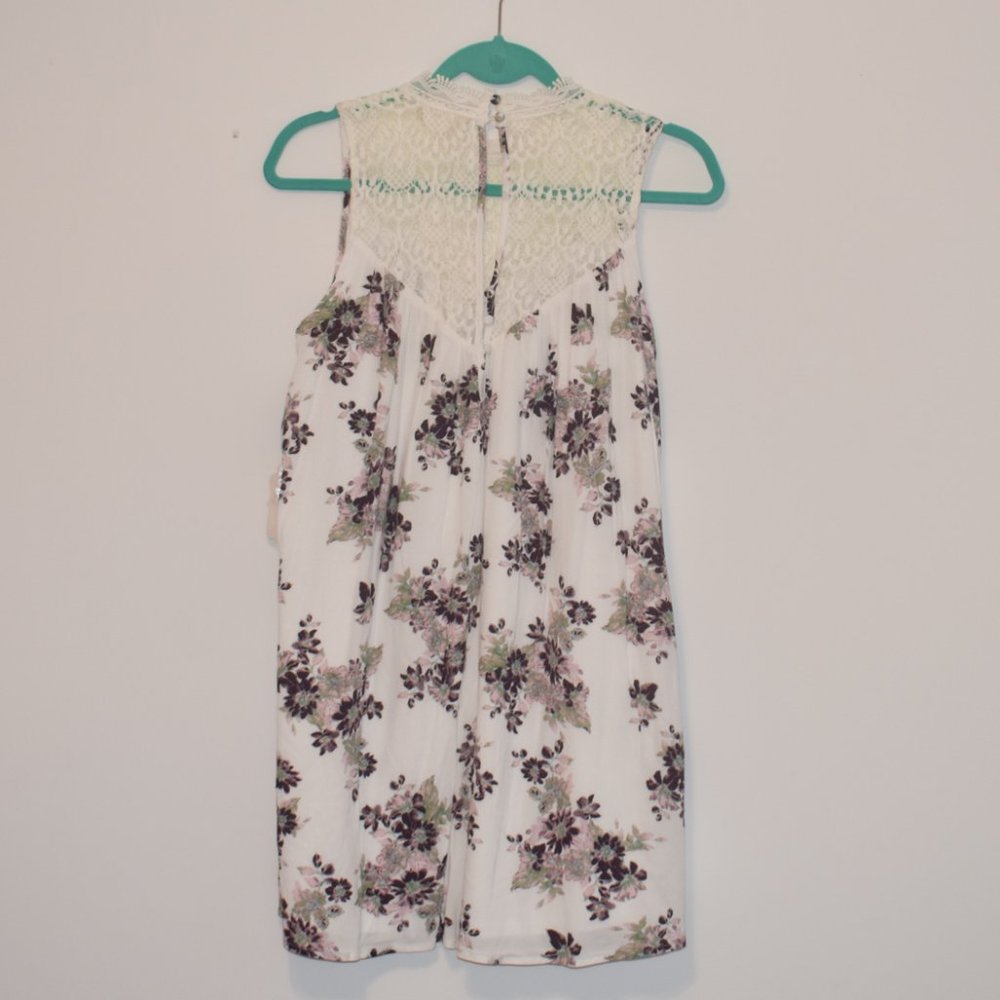 Alter'd State Small Floral Dress with Lace - Picture 4 of 8